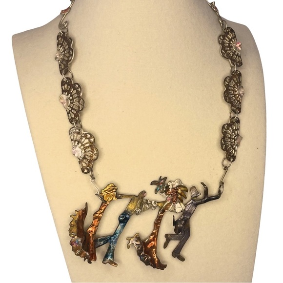 Vintage Artisan Metal Art “Conga Line” Necklace and Earrings Set - Picture 4 of 12